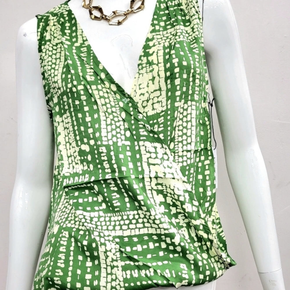 Velvet by Graham & Spencer Green and Cream Printed Sleeveless Wrap Tank
